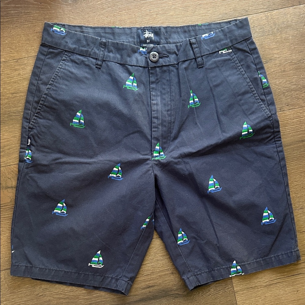 Stussy Navy Shorts with Green & Blue Sailboat Embroidery !! Size 30